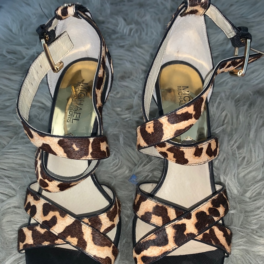 heels - Picture 2 of 4